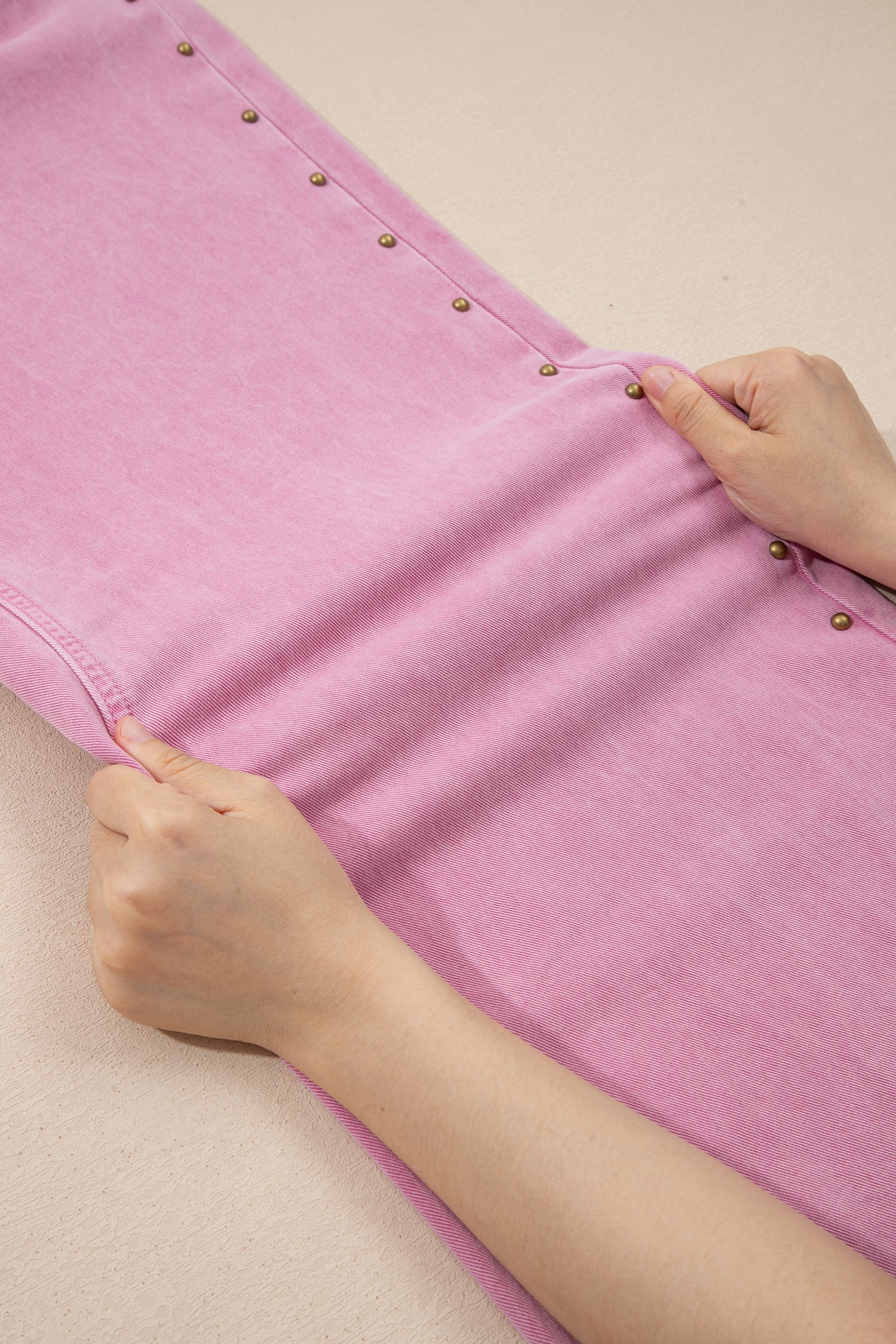 Pink Beaded Side Detail Split Loose Jeans