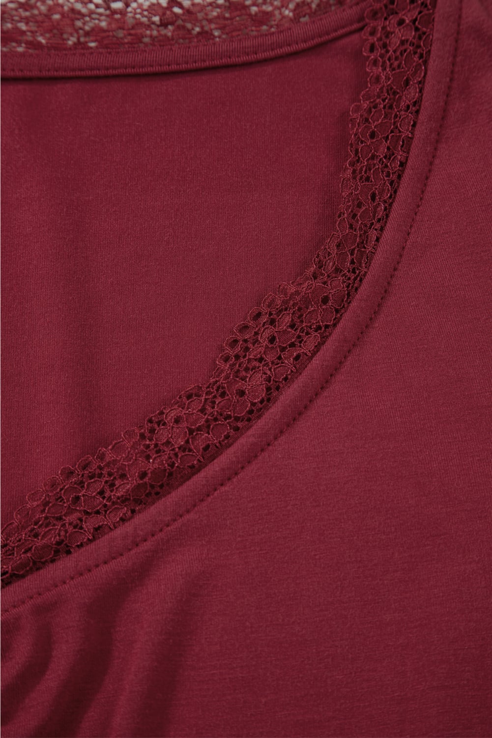 Red Dahlia Lace-trimmed Sweetheart Neckline Ruched Detail Long Sleeve T-shirt