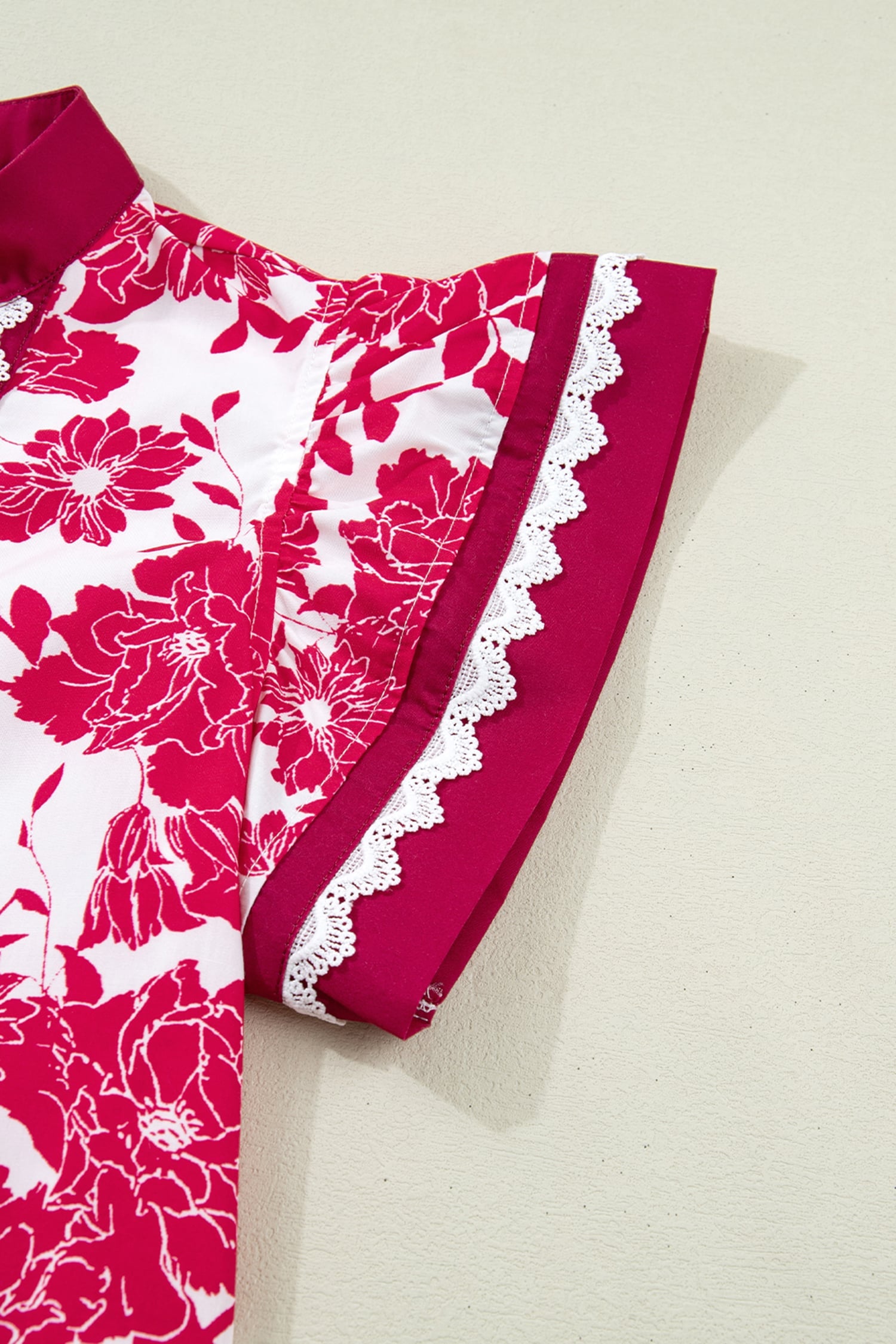 Red Floral Print Color Block Trim Lace Detail V Neck Flutter Sleeve Blouse