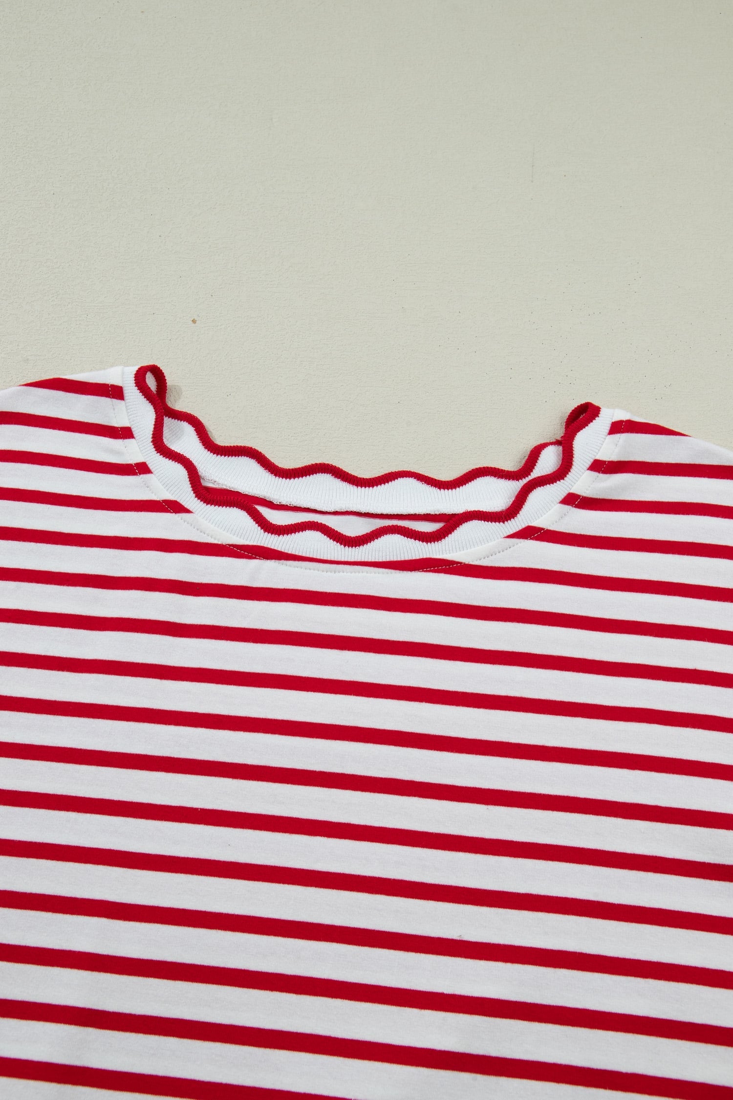 Red Stripe Plus Size Scalloped Trim Round Neck Short Sleeve Top
