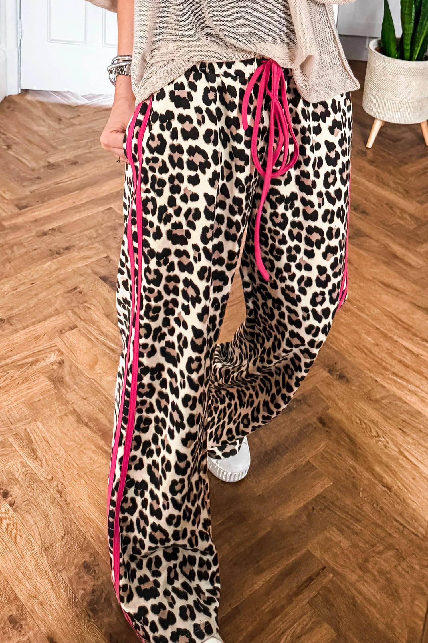 Rose Contrast Detail Tie Waist Leopard Print Casual Pants