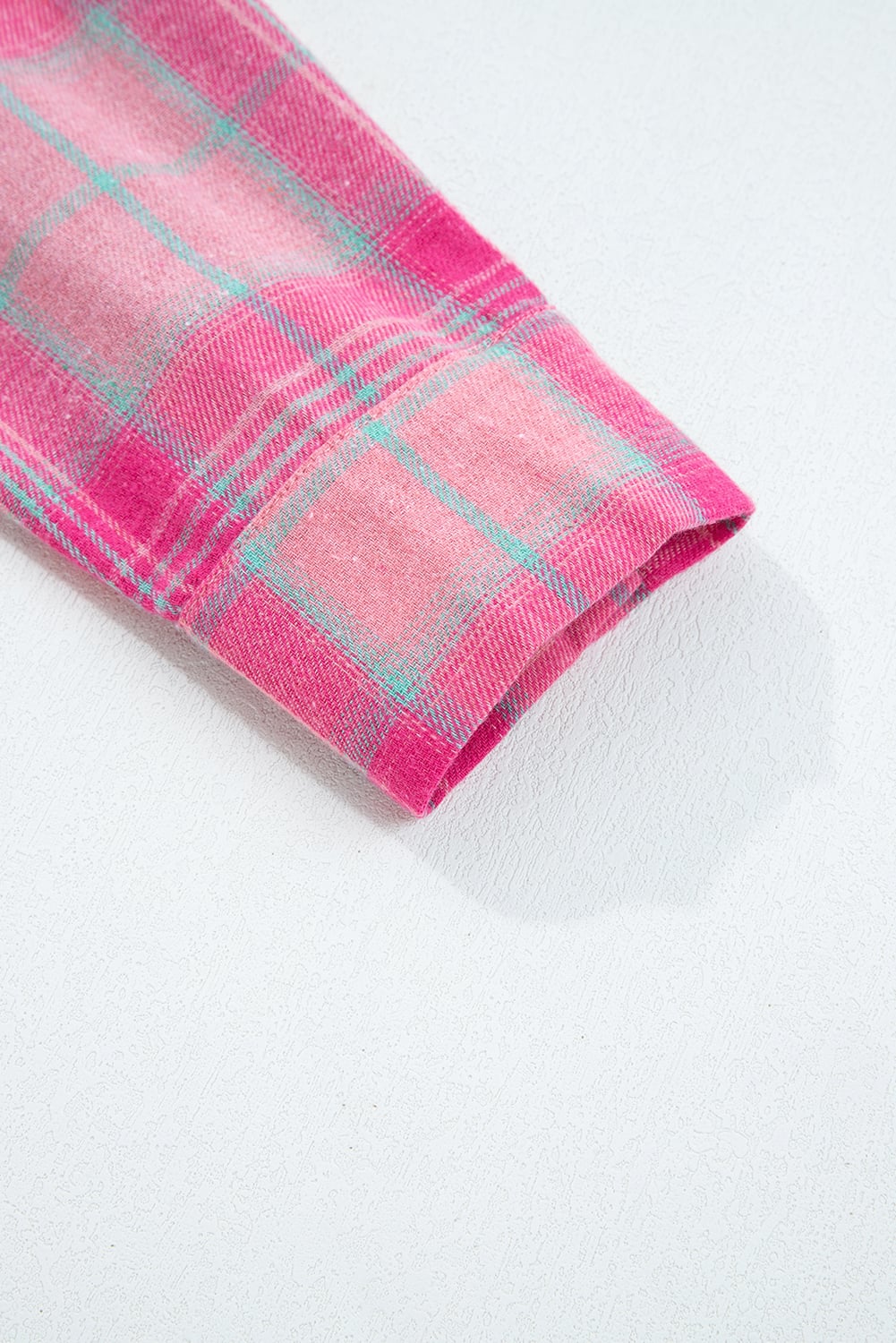 Sachet Pink Plaid Print Rounded Hem Long Sleeve Shirt with Pockets
