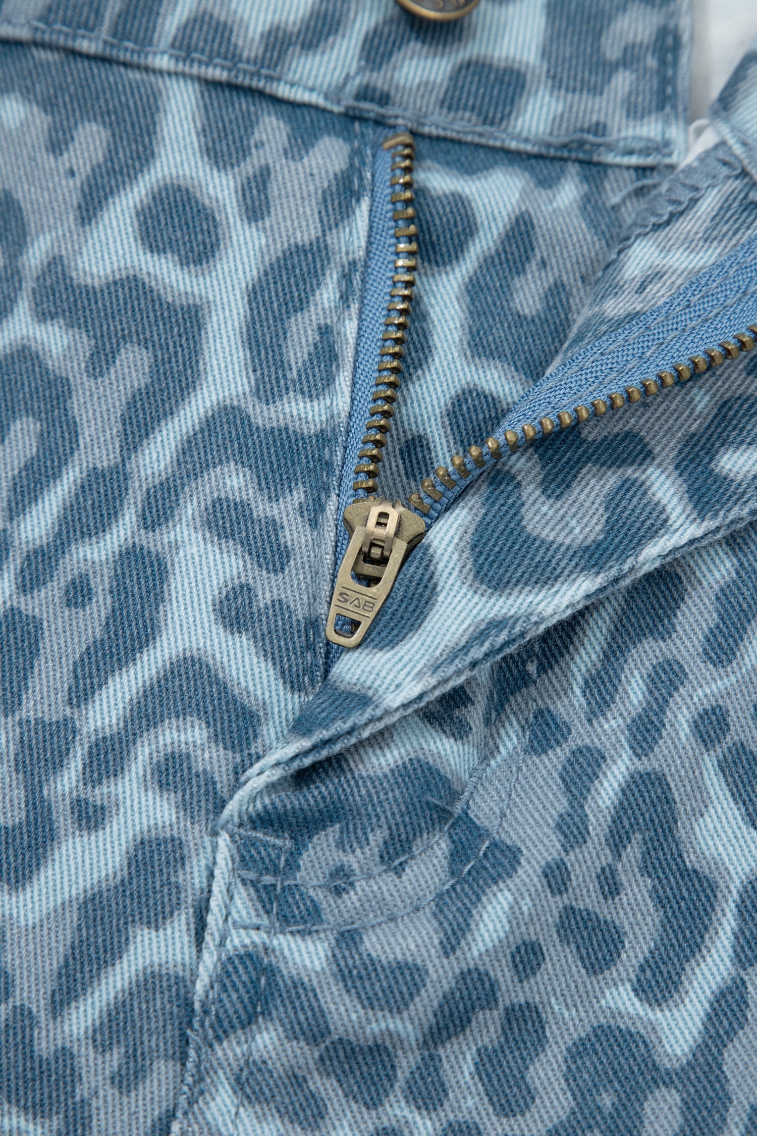 Sky Blue Leopard Frayed Edge Wide Leg High Waist Jeans