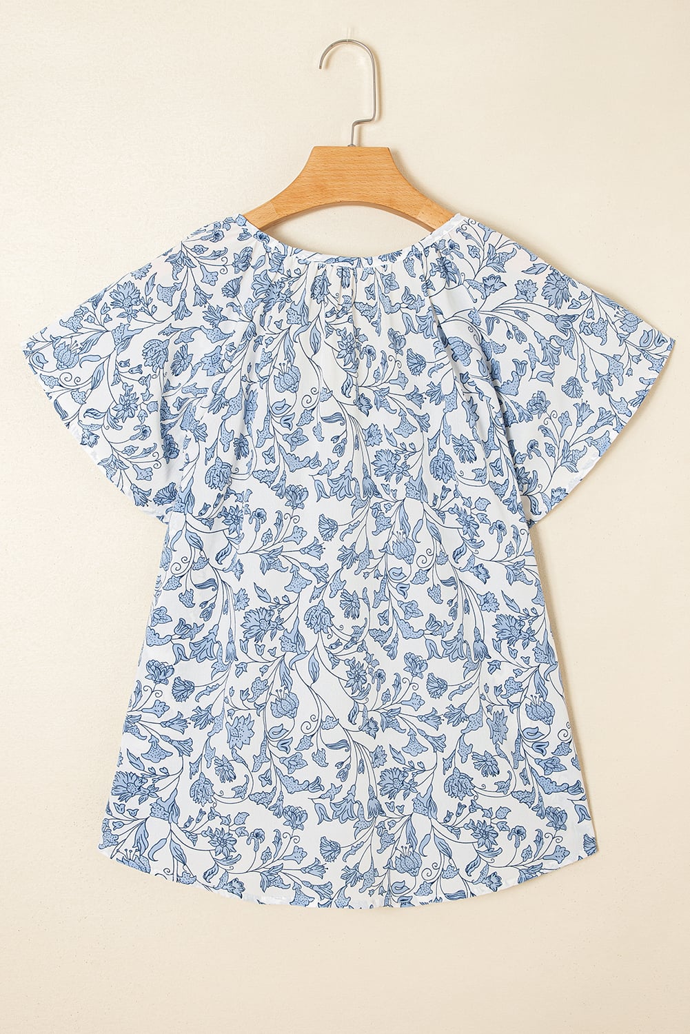 Sky Blue V-neck Short Sleeve Fashion Print Fantasy Fluttering Blouse
