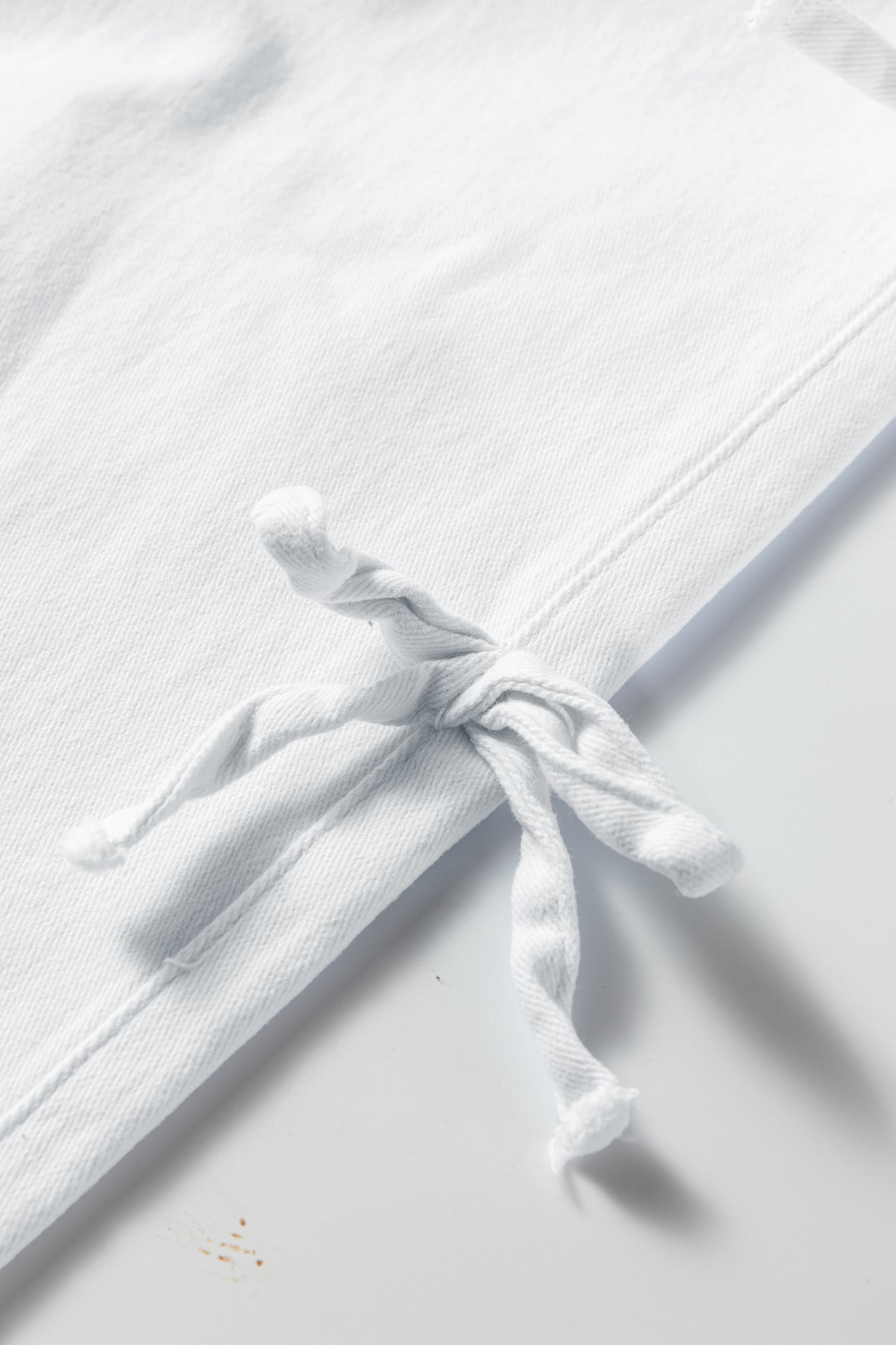 White Bow Knot Side Detail Straight Leg Loose Jeans