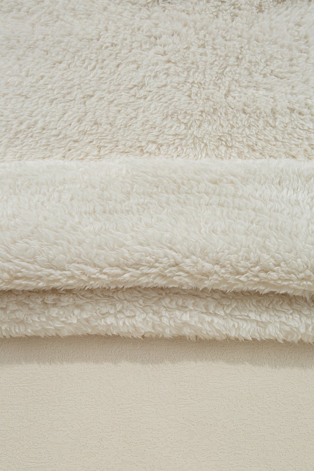 White Contrast Ribbed Edge Plush Hoodie