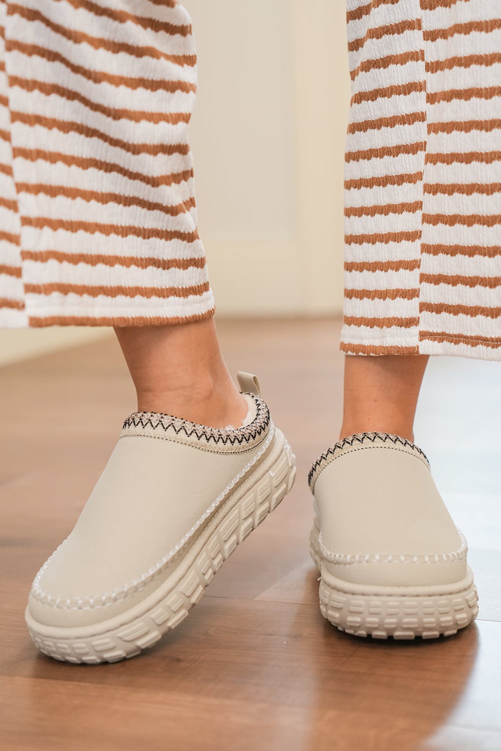 White Faux Suede Woven Trim Plush Lining Platform Slippers