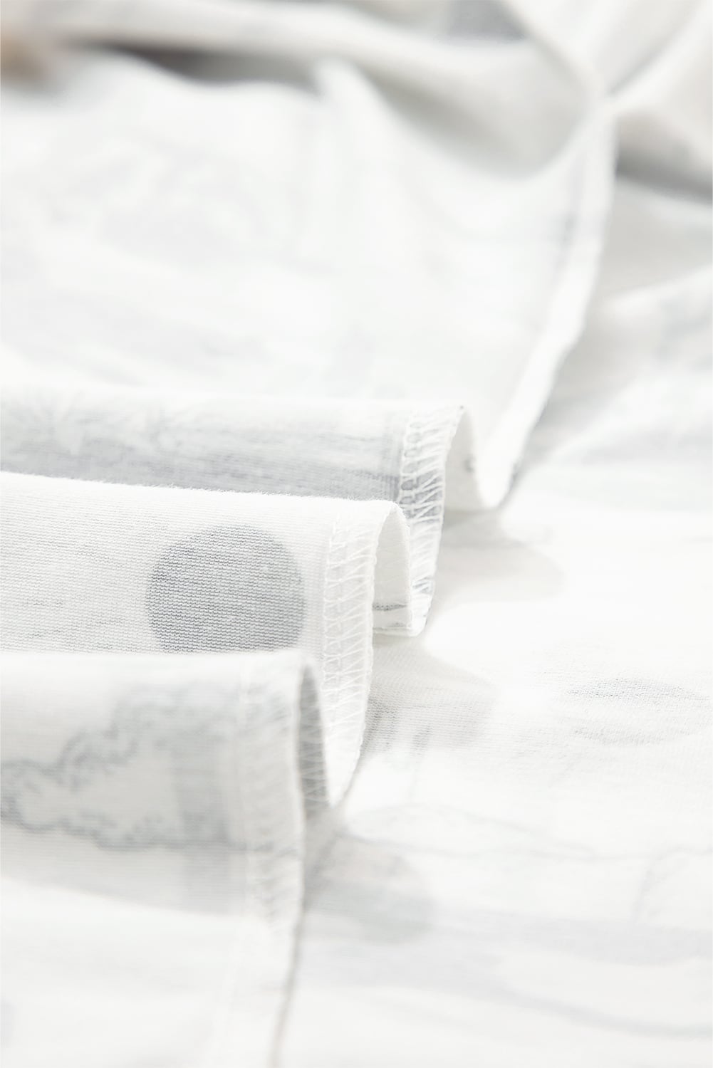 White Desert Sand Print Short Sleeve Knit Top