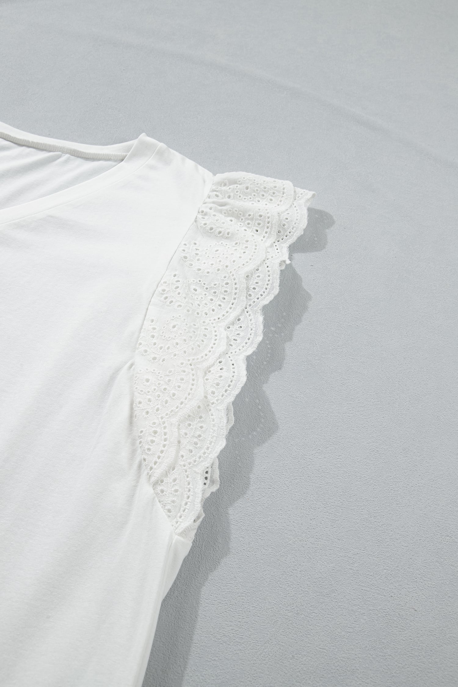 White Eyelet Crochet Splicing Short Sleeve Plus Size Tee