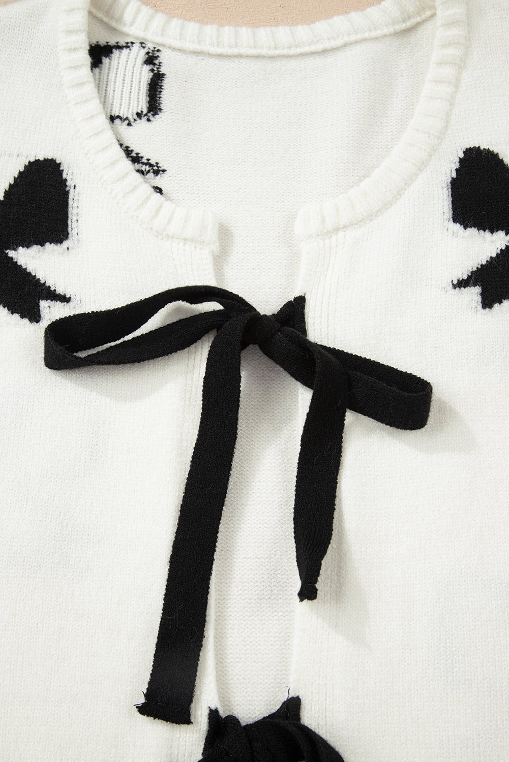 White Lace-up Bow Pattern Sweater Cardigan