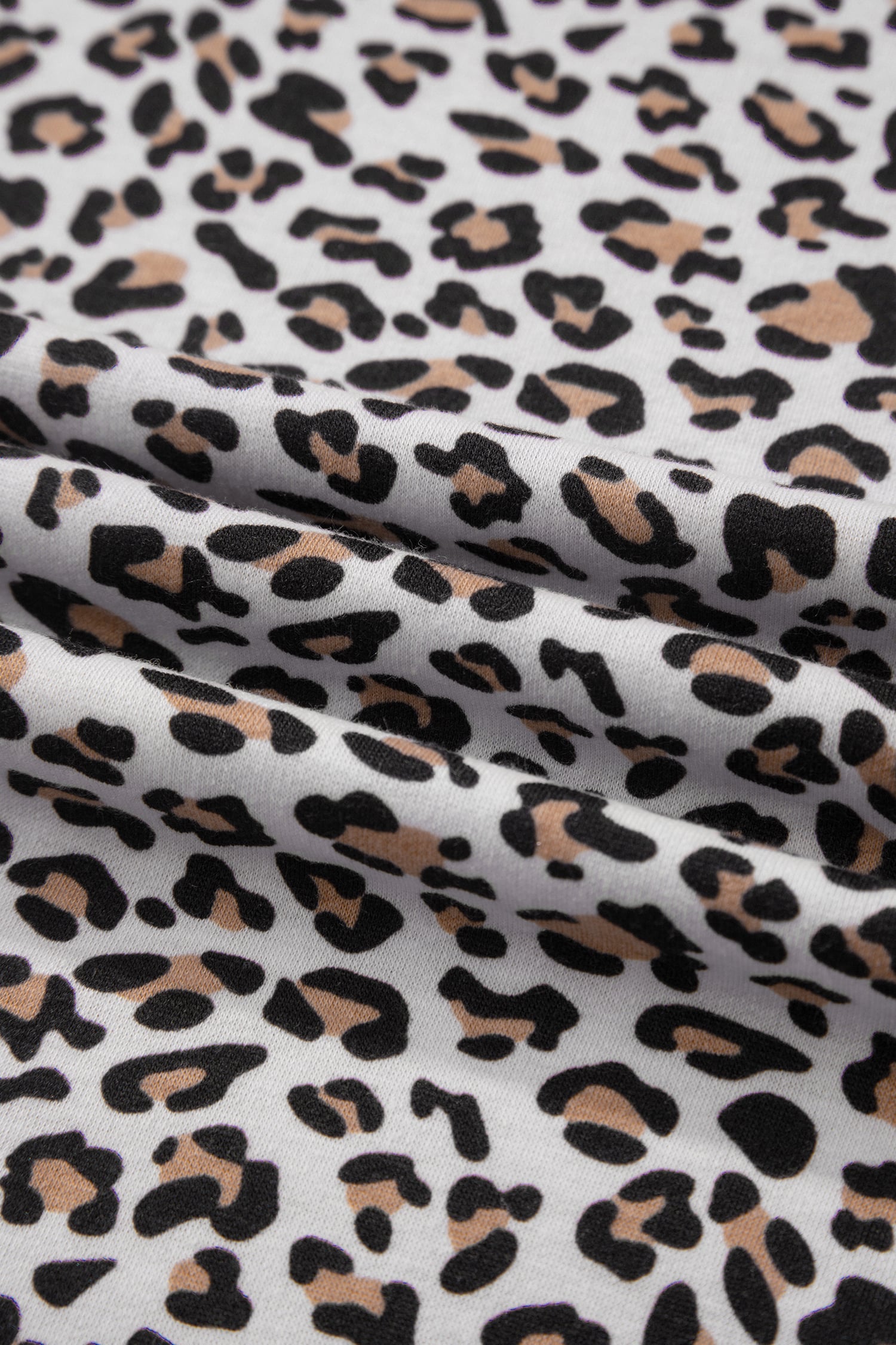 White Leopard High-Low Loose Tee Ankle Length Pants Set
