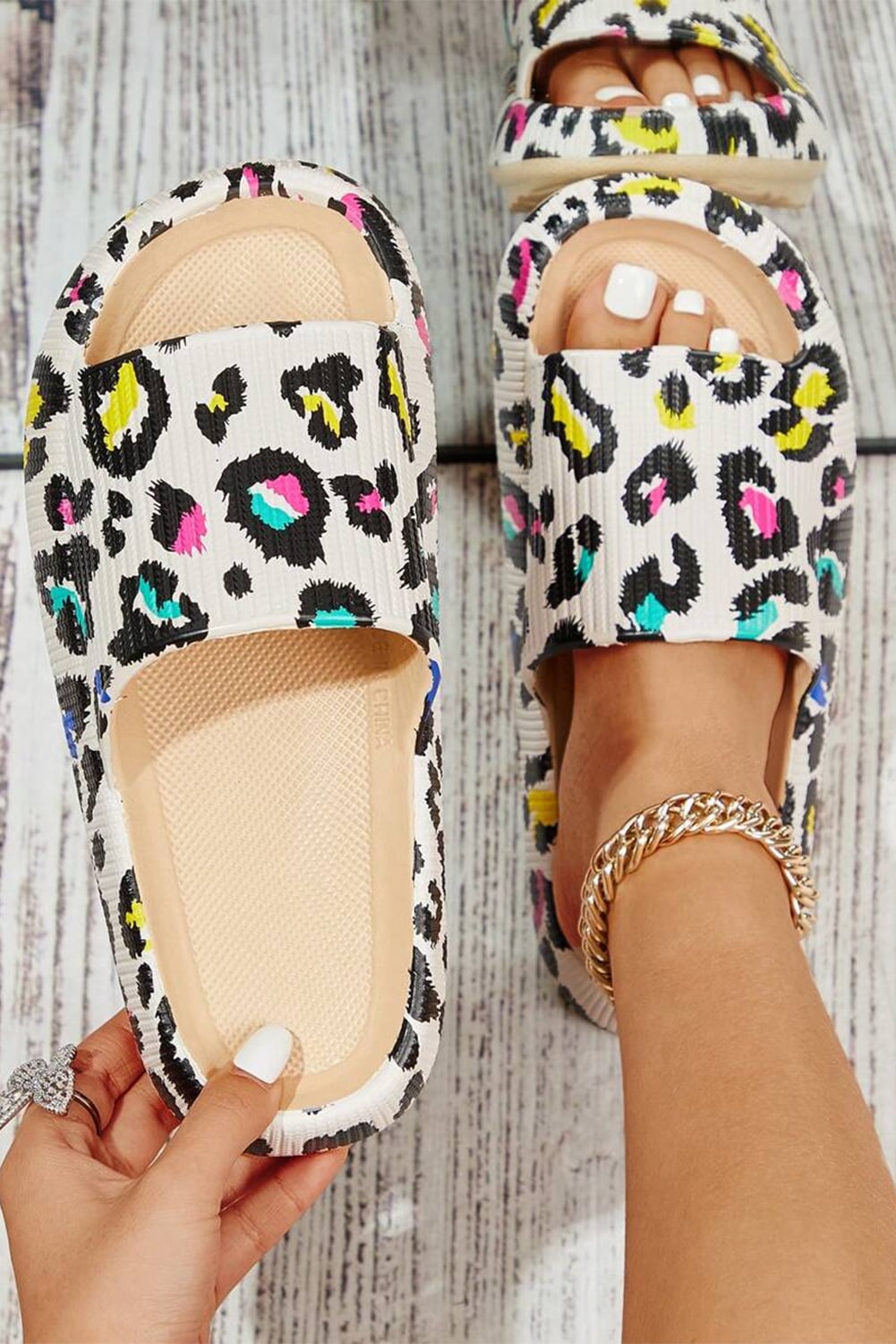 White Leopard Pint Soft Thick Sole Slippers