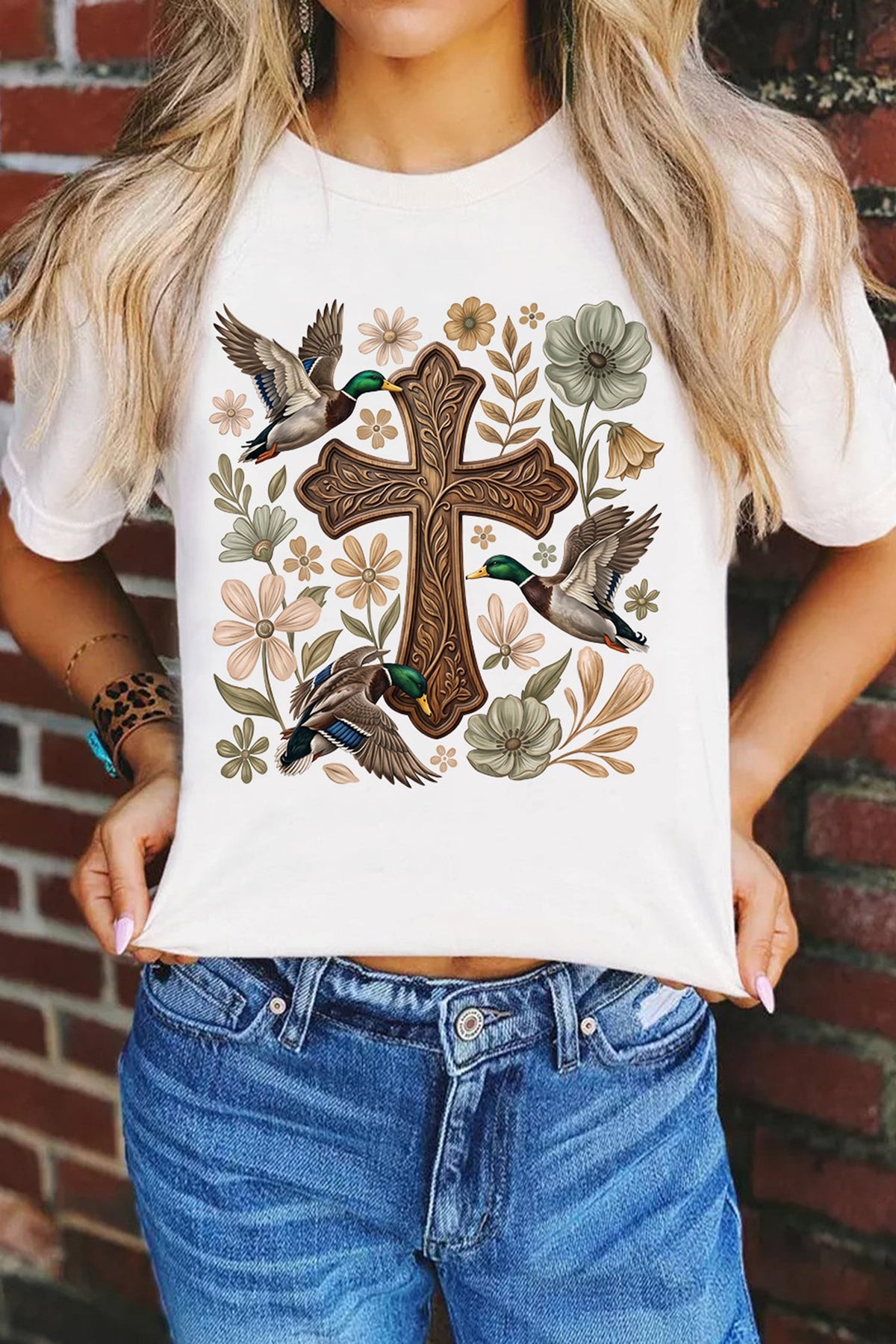 White Mallard Cross Floral Graphic Casual T Shirt