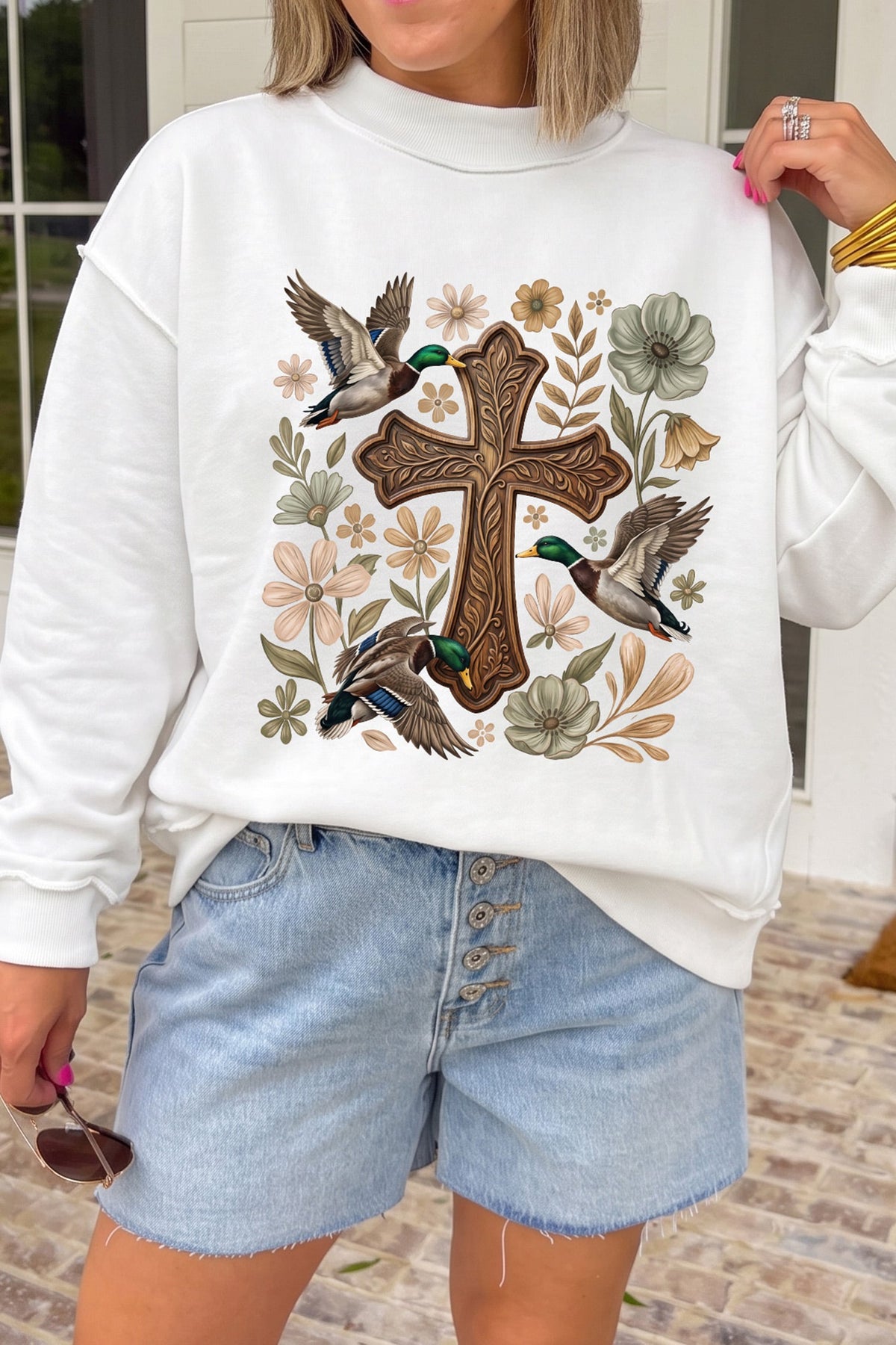 White Mallard Floral Cross Printed Mock Neck Pullover Sweatshirt