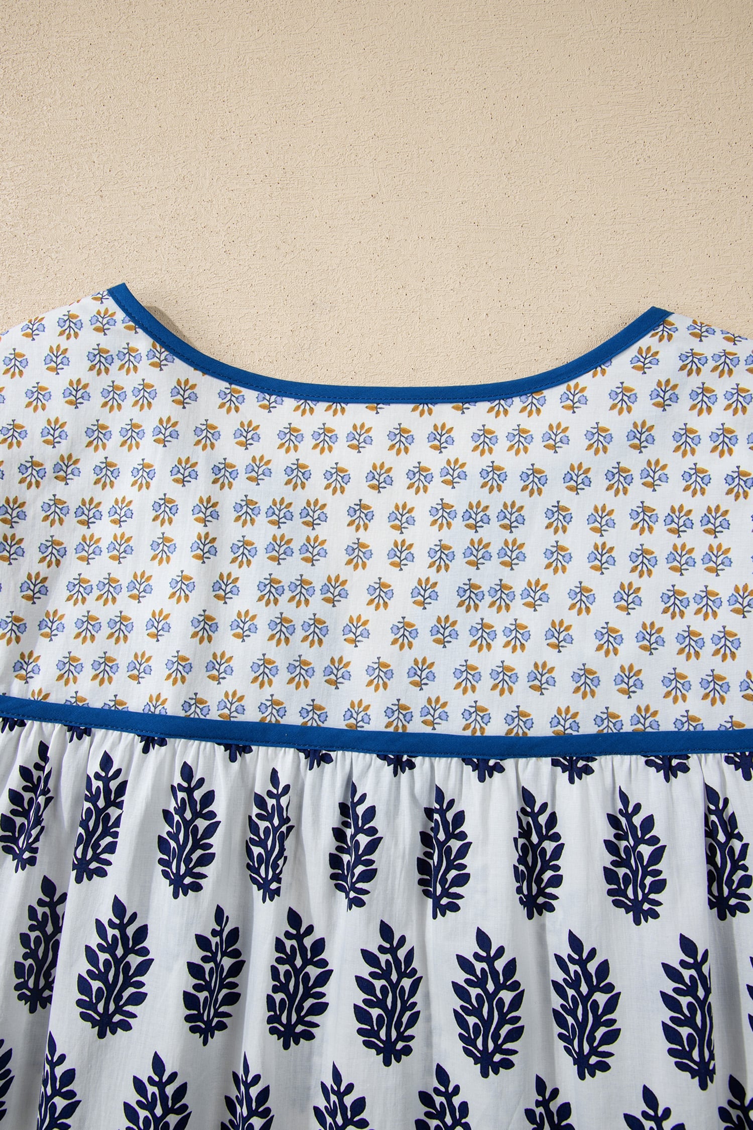White Plus Size Boho Floral Print Contrast Trim Split Neck Puff Sleeve Patchwork Blouse