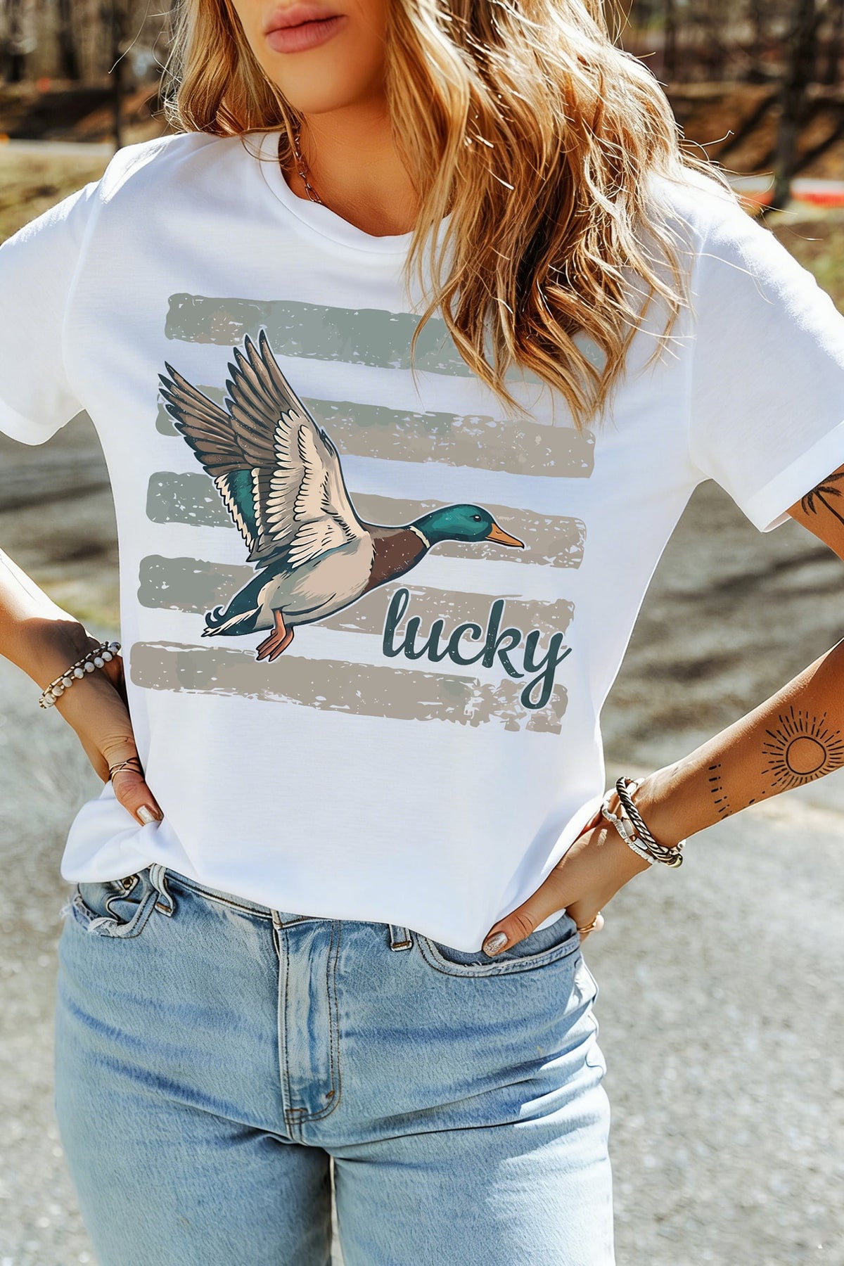 White Retro Mallard Striped Print Casual Short Sleeve T Shirt