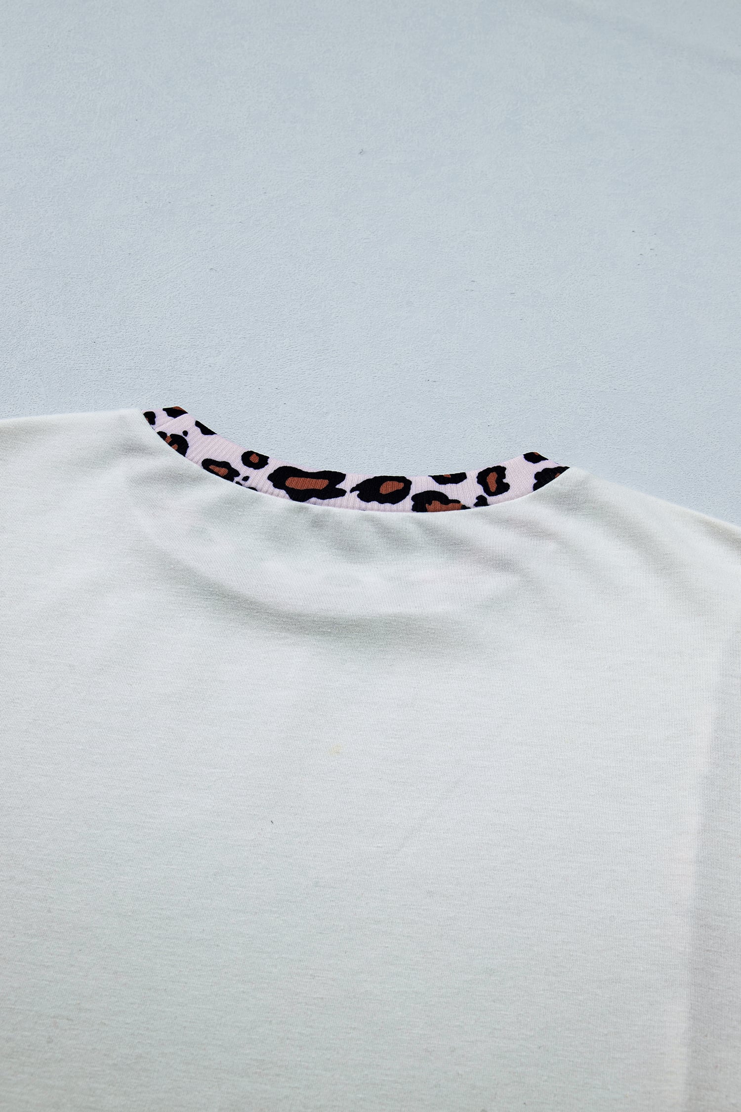 White Ribbed Leopard Patchwork Uneven Hem T Shirt