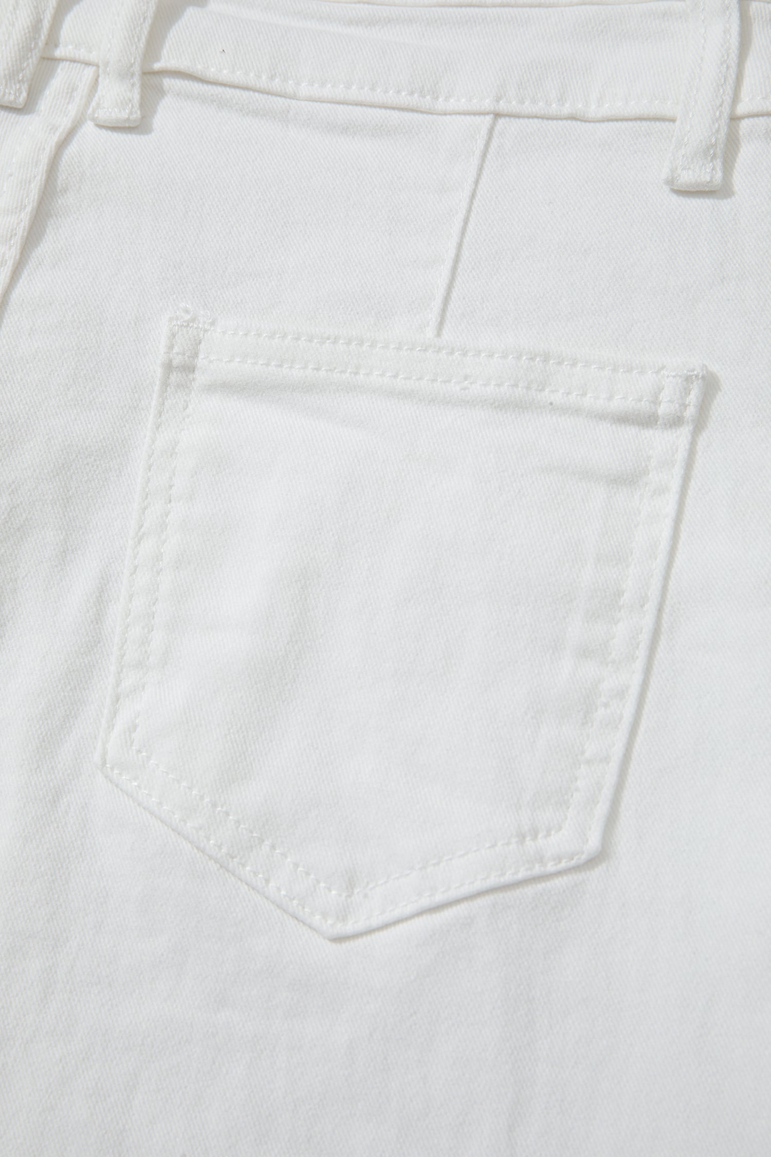 White Solid Color Loose Casual Jeans