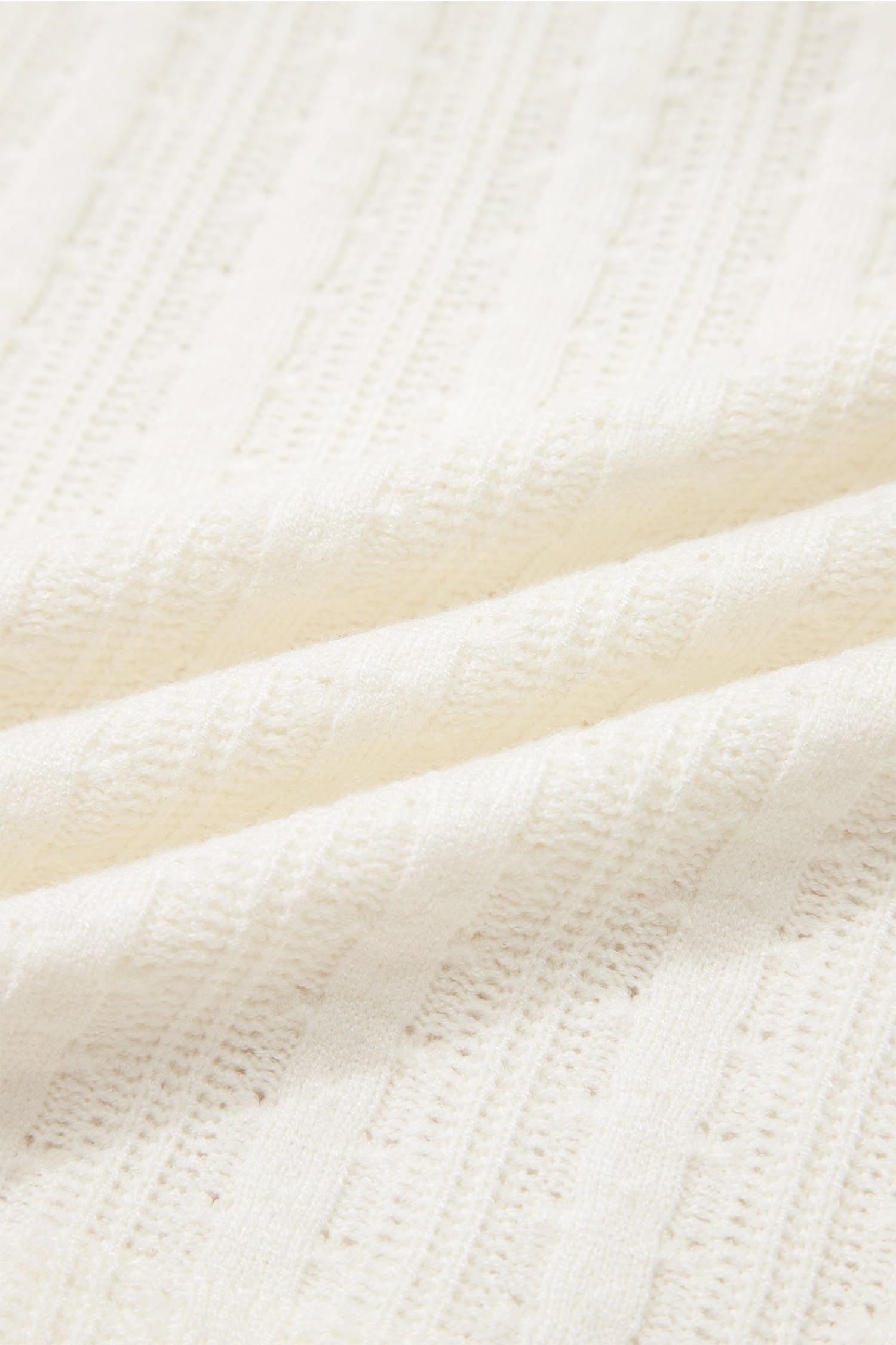 White Solid Color Textured Button V Neck Raw Seam Henley Tee