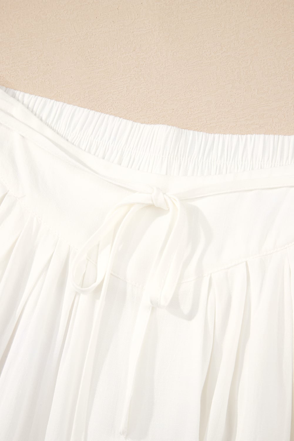 White Solid Drop Waist Pleated Wide Leg Casual Pants