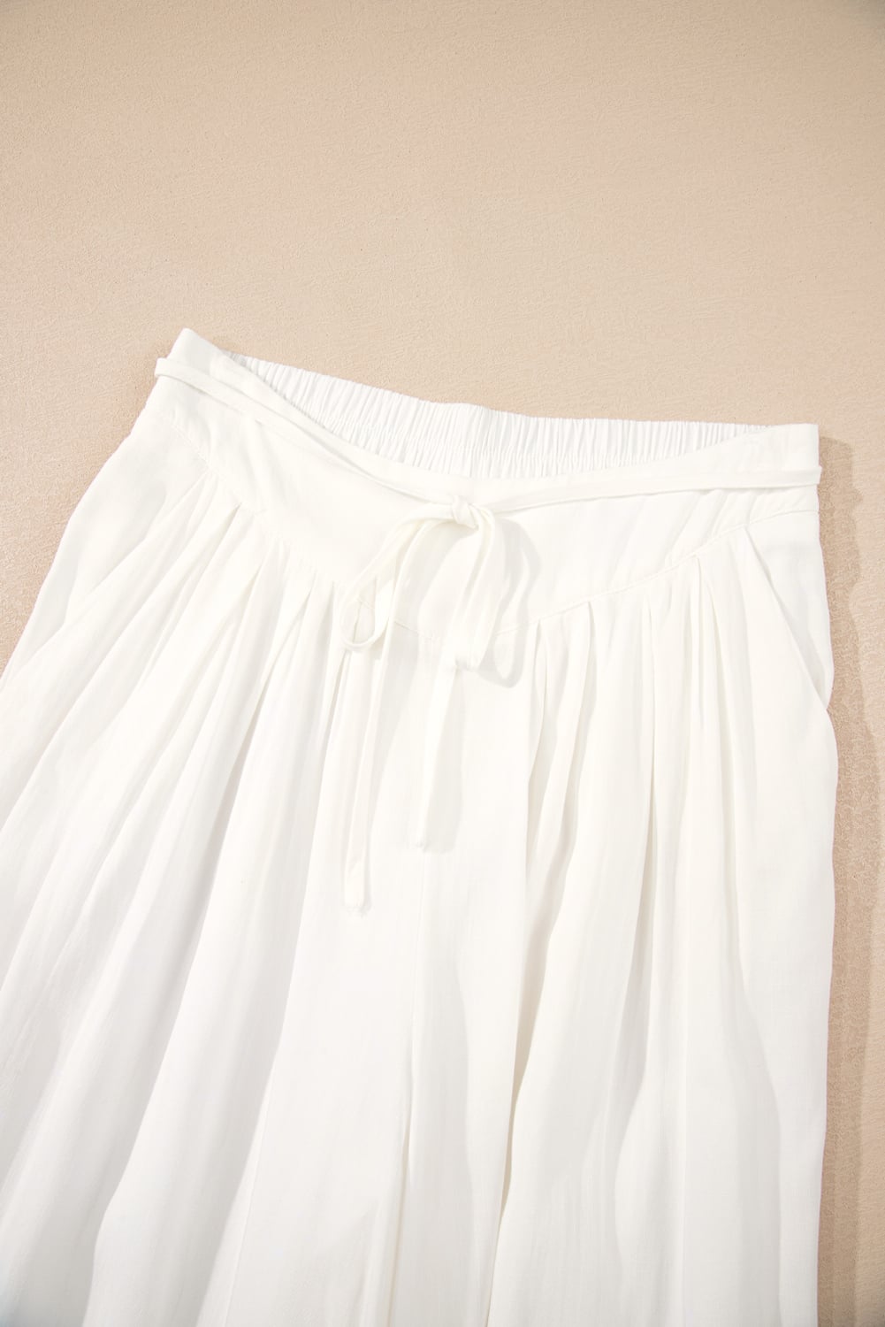 White Solid Drop Waist Pleated Wide Leg Casual Pants