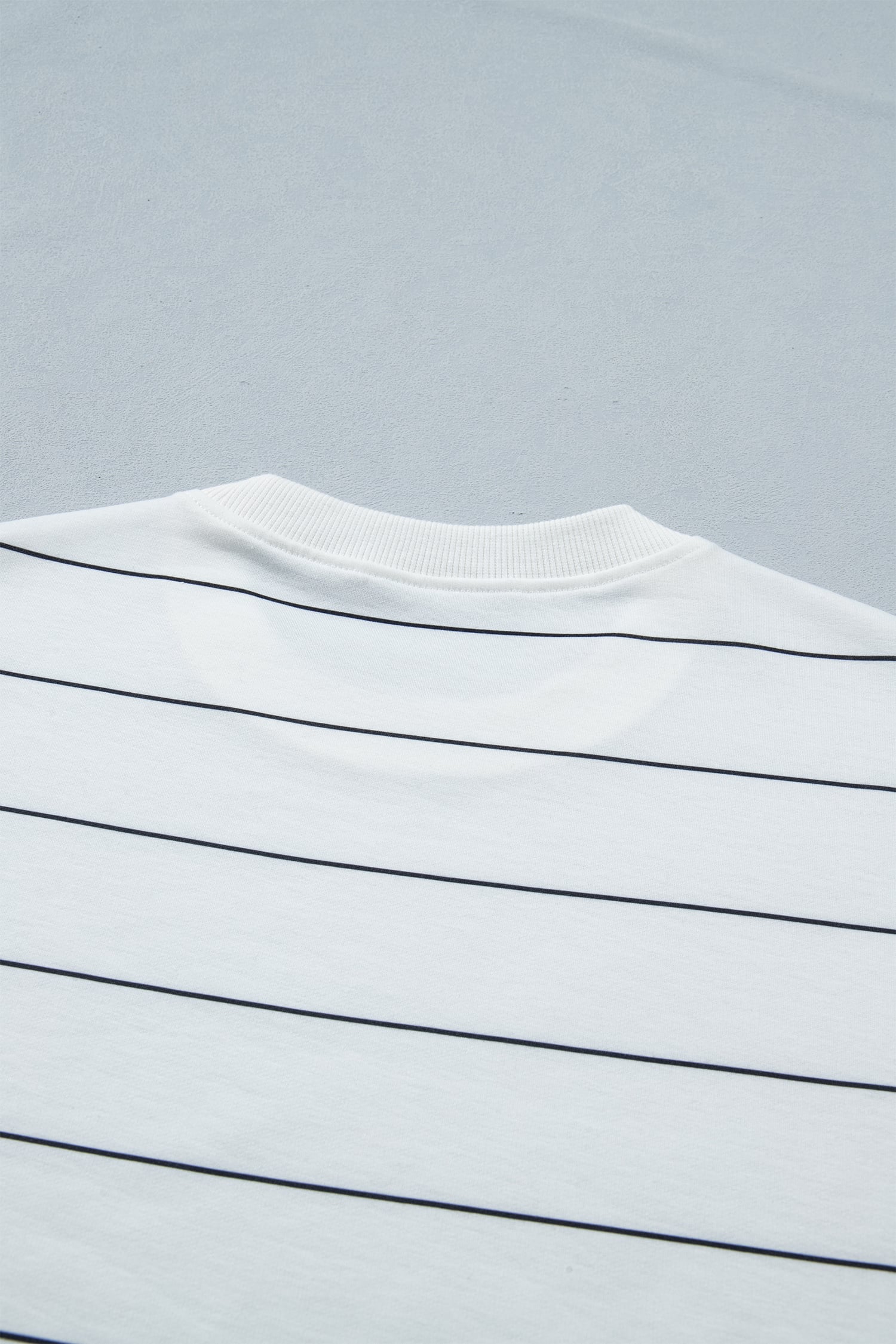 White Stripe Half Sleeve Tee Drawstring Shorts 2pcs Set
