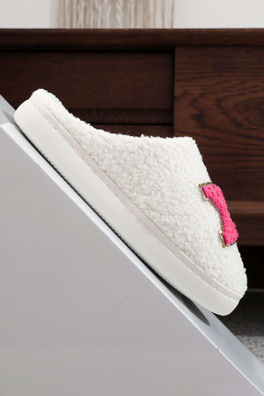 White XO XO Glitter Trim Letter Patched Plush House Slippers