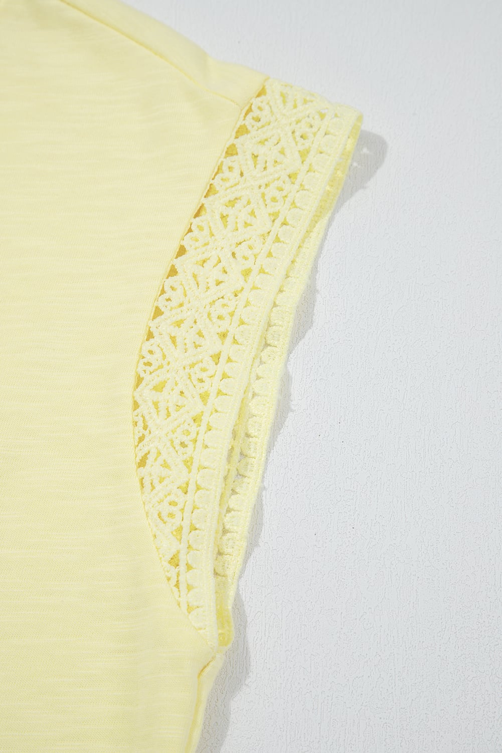 Yellow Cream Lace Patchwork Cap Sleeve Round Neck T Shirt